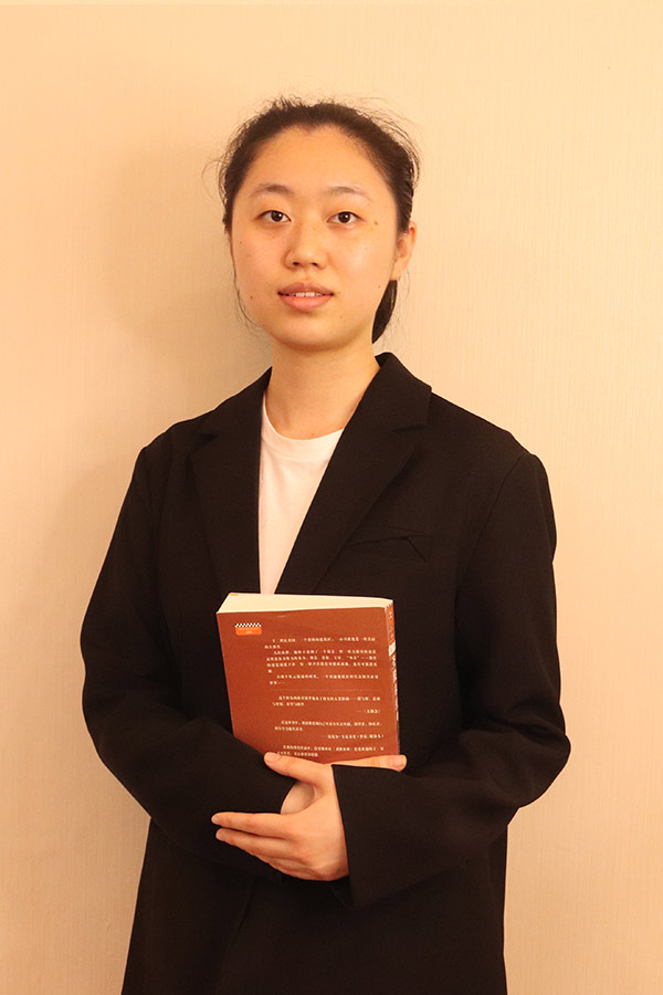 韩城梁艺 本科学历，优秀班主任