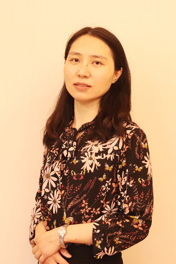 韩城王晓娜 研究生学历,毕业于华南师范大学